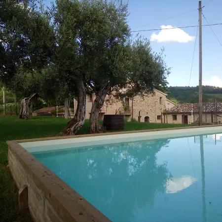 Santa Vittoria Sleeps 2 Pool Wifi