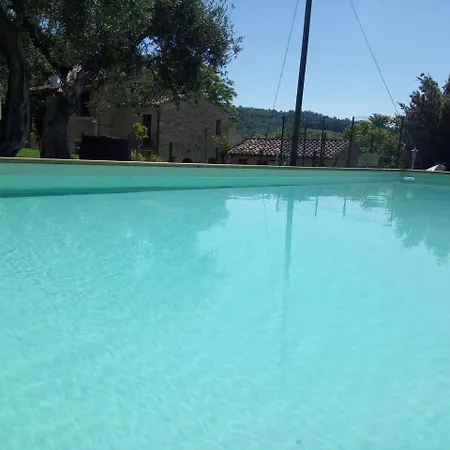 Santa Vittoria Sleeps 2 Pool Wifi *